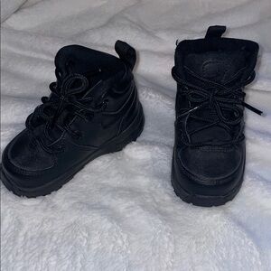 Nike ACG Kids Black Boots